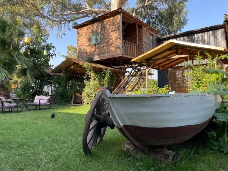 Göcek’te doğayla iç içe bungalov tatili